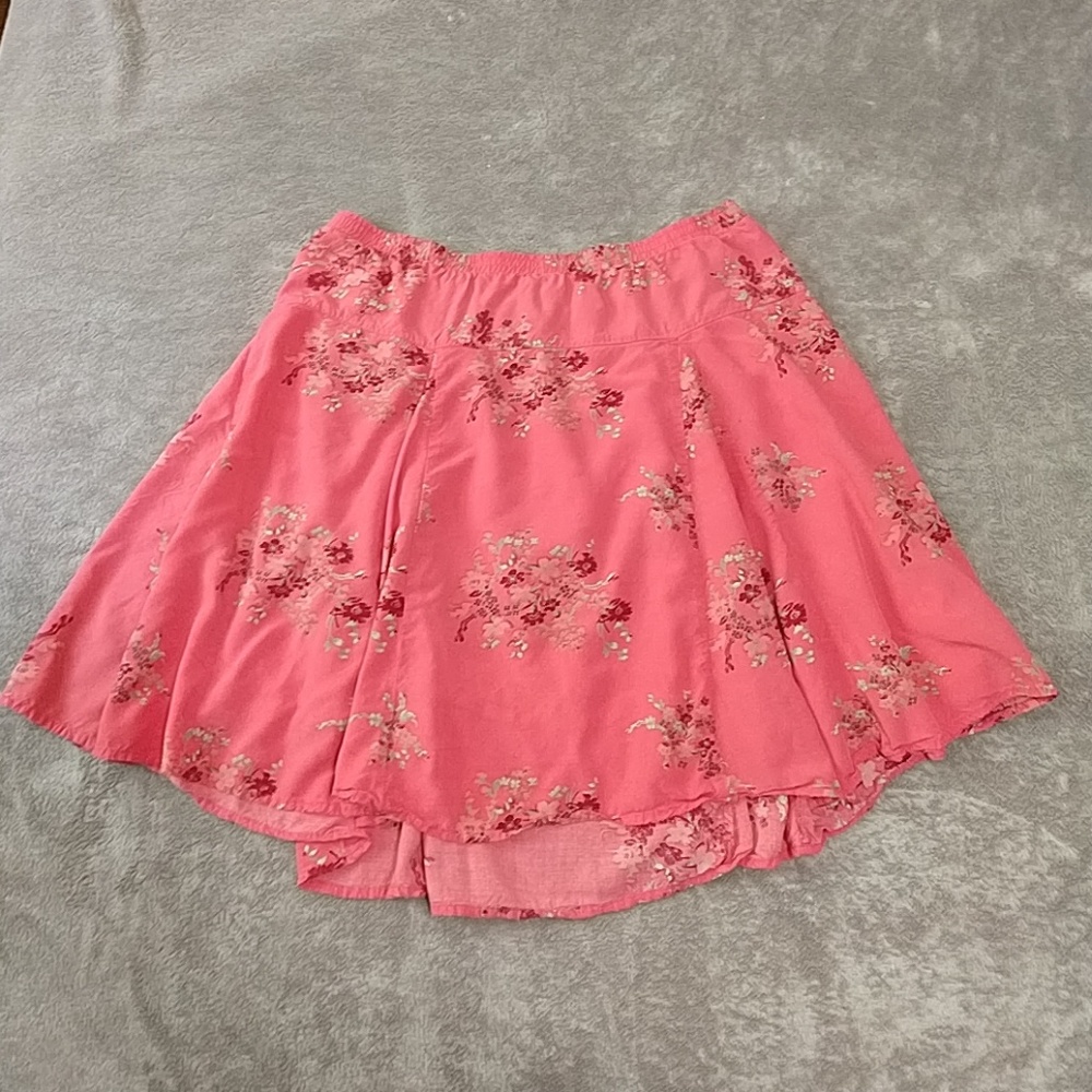 Coral flowered skirt